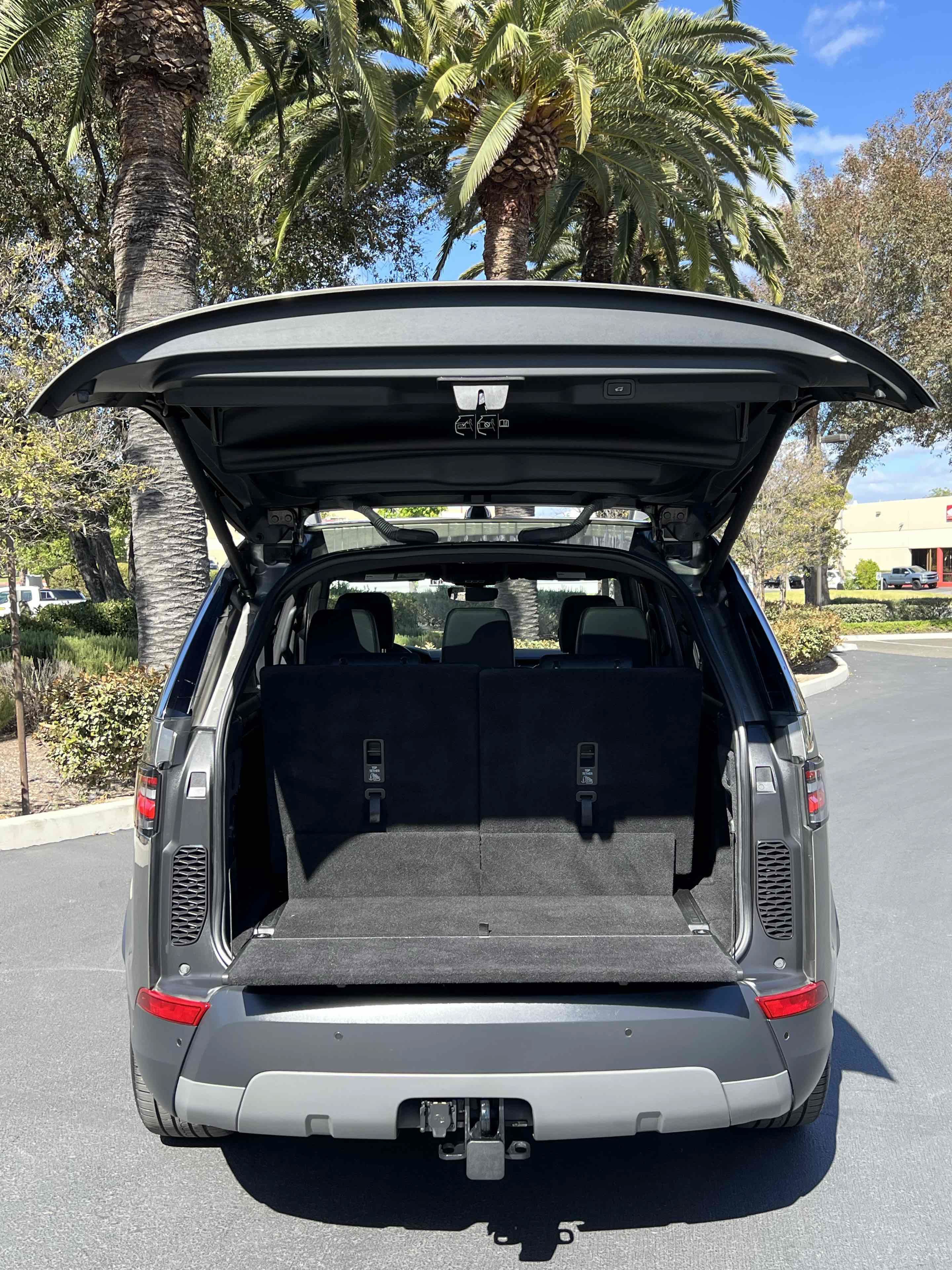 Used 2018 Land Rover Discovery HSE AWD/4WD image 80