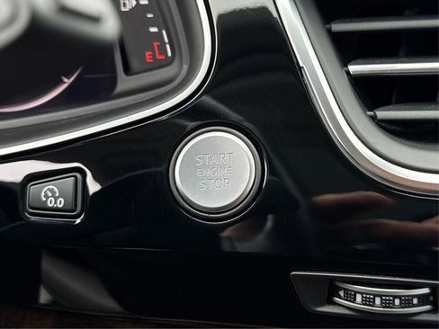 Used 2018 Audi Q7 3.0T Prestige image 28