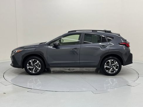 Used 2024 Subaru Crosstrek 2.0i Premium image 1