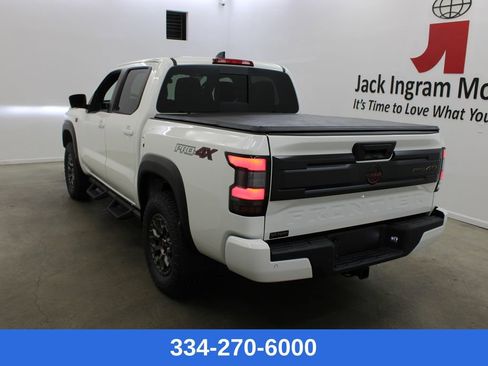 New 2026 Nissan Frontier PRO-4X w/ Pro-4x Convenience Package image 2