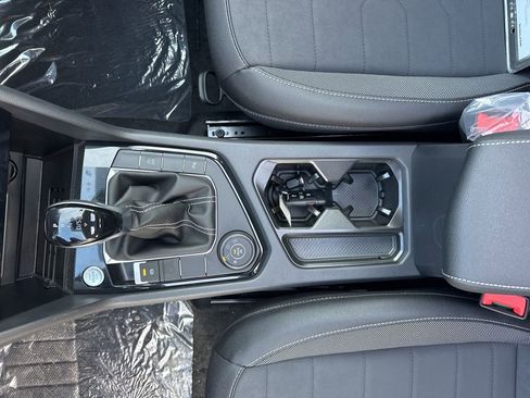 New 2026 Volkswagen Taos SE image 26