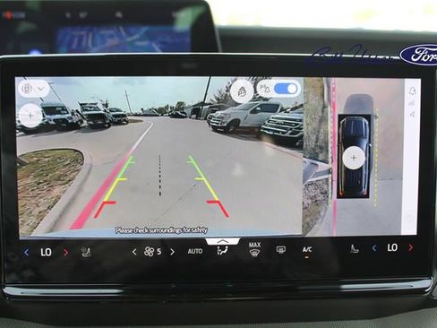 New 2025 Ford Expedition Active image 16