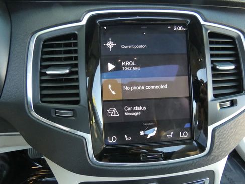 Used 2020 Volvo XC90 T6 Momentum image 66