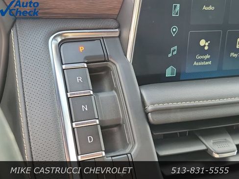 Used 2024 Chevrolet Tahoe Premier AWD/4WD image 15