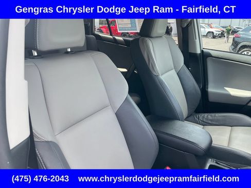 Used 2015 Toyota RAV4 Limited AWD/4WD image 20