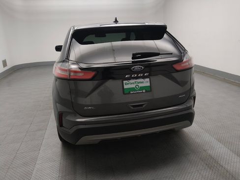 Used 2023 Ford Edge SEL image 6