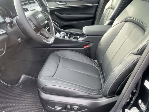 New 2026 Jeep Grand Cherokee Limited Reserve AWD/4WD image 10