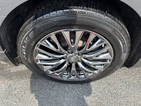 Used 2019 INFINITI Q70 Luxe image 21