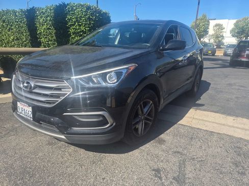Used 2017 Hyundai Santa Fe Sport FWD image 2
