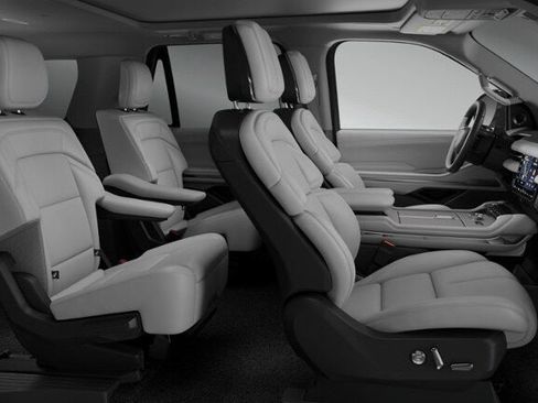 New 2026 Lincoln Navigator L Reserve AWD/4WD image 28