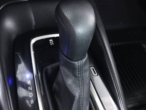 Used 2020 Toyota Corolla LE FWD image 23