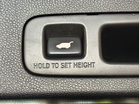 Used 2018 Honda CR-V Touring image 31
