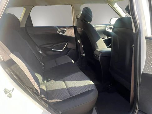 Used 2022 Kia Soul LX w/ Technology Package FWD image 28
