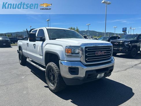 Used 2018 GMC Sierra 3500 4x4 Crew Cab image 1