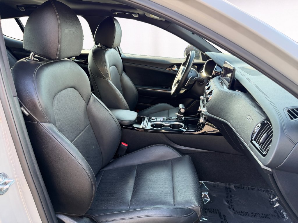Used 2023 Kia Stinger GT-Line w/ Sun & Sound Package AWD/4WD image 15