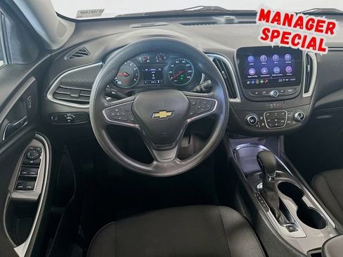 Used 2024 Chevrolet Malibu LT image 24
