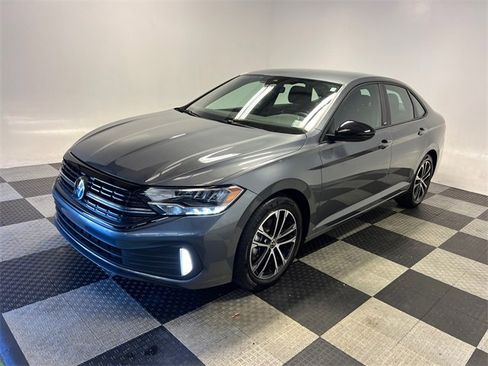 Certified 2024 Volkswagen Jetta Sport image 3