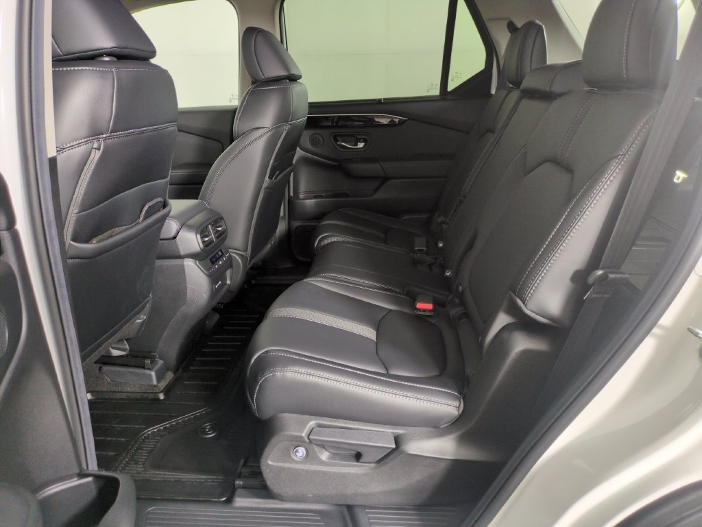 Certified 2025 Honda Pilot EX-L image 31