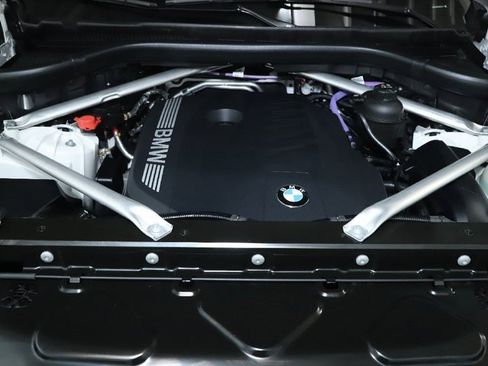 Certified 2024 BMW X5 xDrive40i w/ Parking Assistance Package image 36