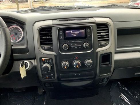 Used 2019 RAM 1500 Express image 5