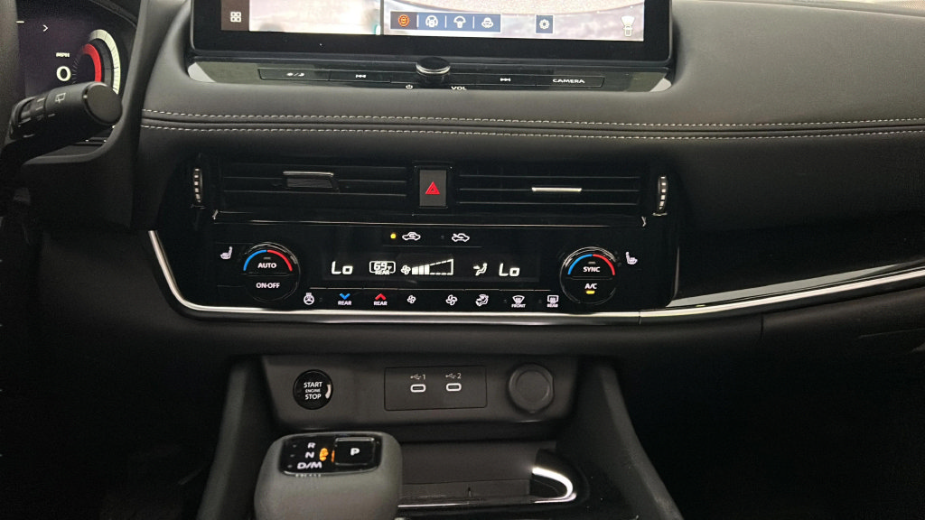 Used 2024 Nissan Rogue SL w/ SL Premium Package FWD image 29