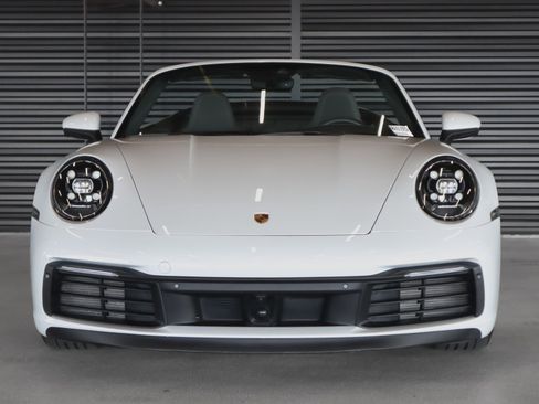 Certified 2020 Porsche 911 Carrera 4S AWD/4WD image 8