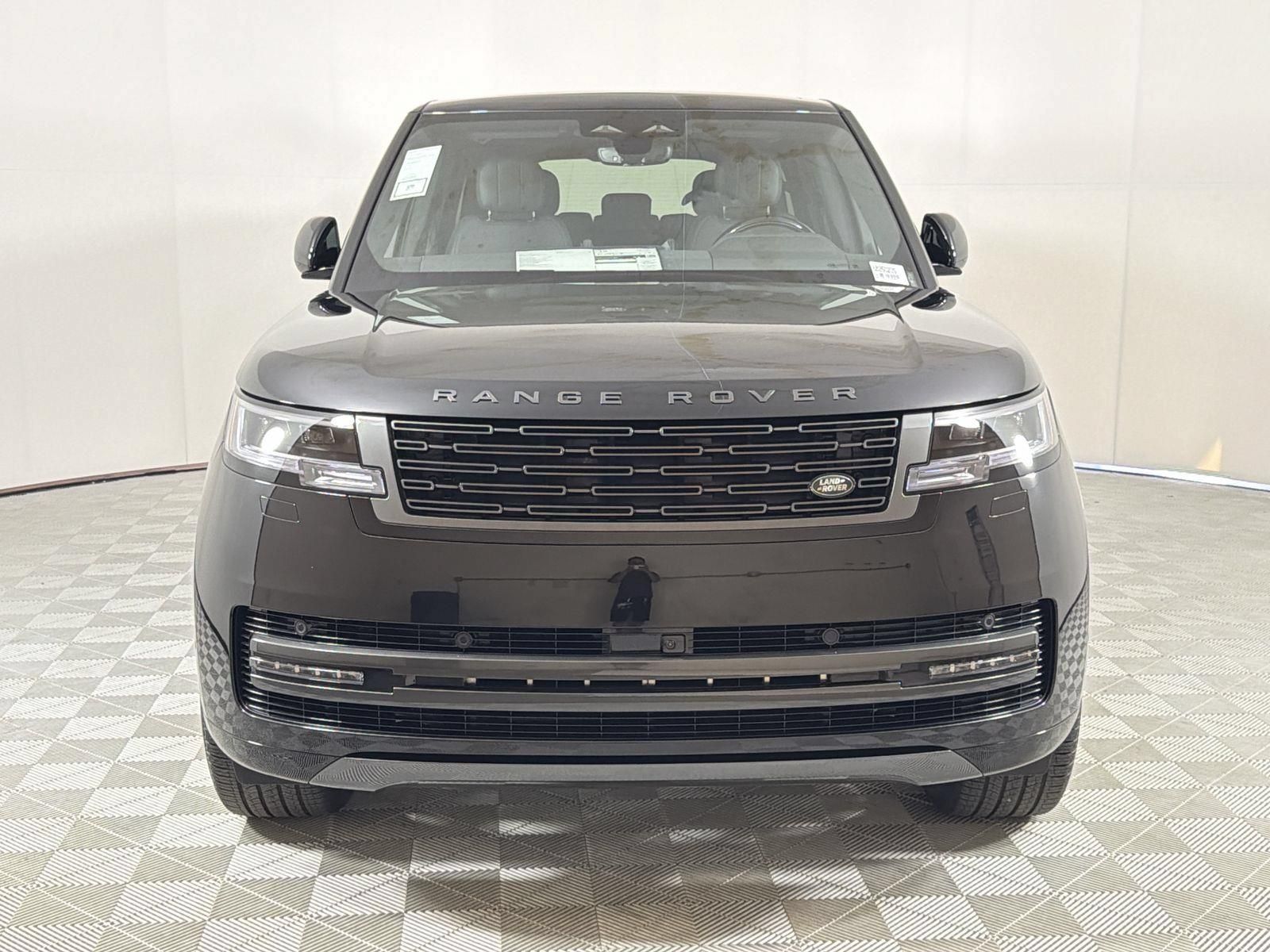 New 2026 Land Rover Range Rover Long Wheelbase SE AWD/4WD image 8