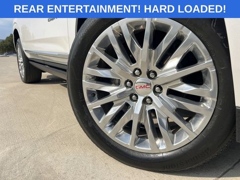 Used 2024 GMC Yukon Denali w/ Advanced Technology Package AWD/4WD image 6