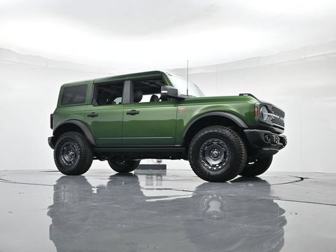Used 2025 Ford Bronco Badlands AWD/4WD image 35