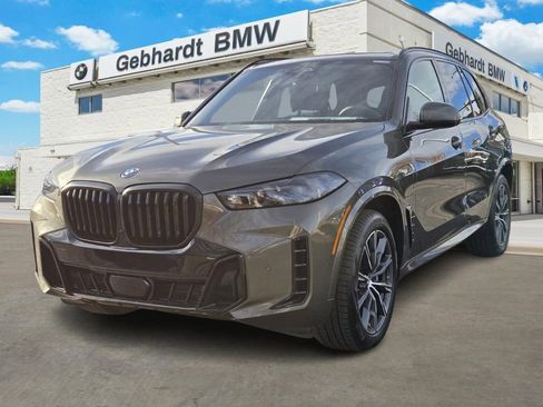 New 2026 BMW X5 xDrive50e w/ M Sport Package image 3