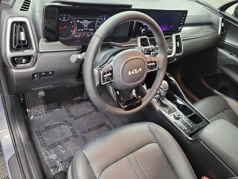 Certified 2022 Kia Sorento S FWD image 19