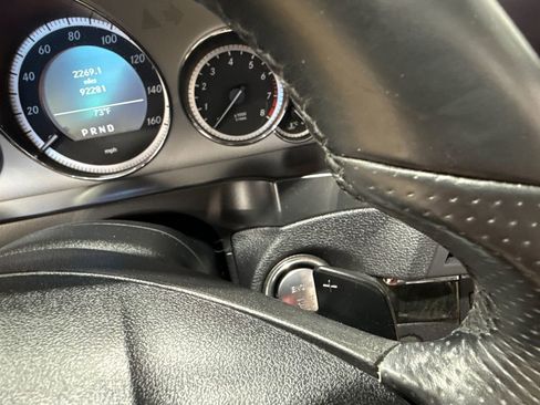 Used 2011 Mercedes-Benz E 550 Cabriolet image 97