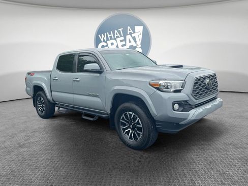 Used 2020 Toyota Tacoma TRD Sport AWD/4WD image 1