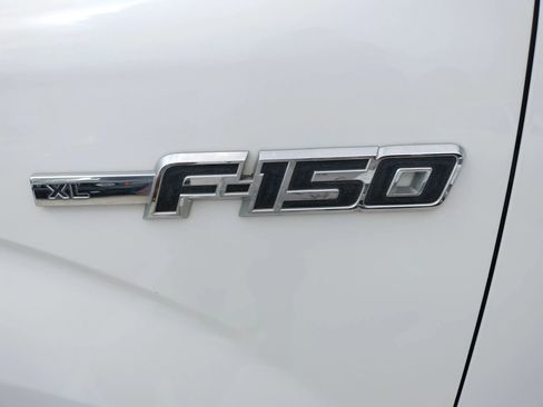 Used 2012 Ford F150 XL w/ Trailer Tow Pkg image 4