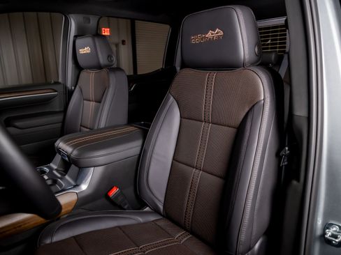 Used 2026 Chevrolet Silverado 1500 High Country image 4