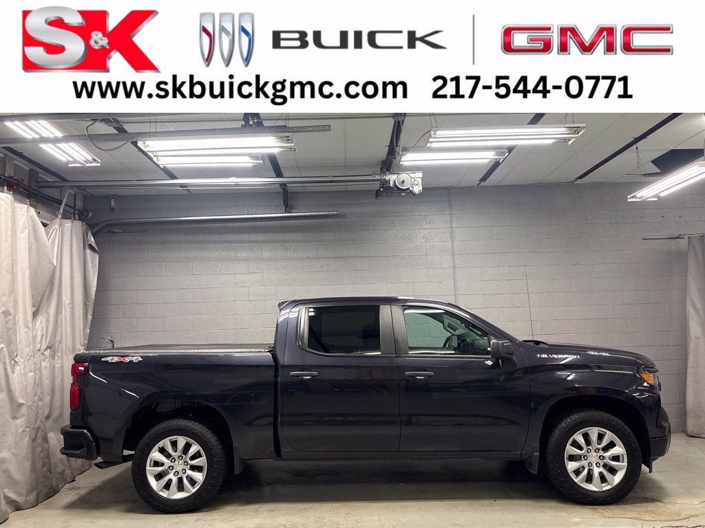 Used 2022 Chevrolet Silverado 1500 W/T w/ WT Value Package AWD/4WD image 1
