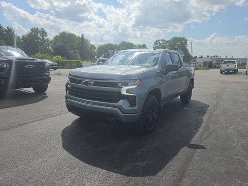 New 2026 Chevrolet Silverado 1500 RST w/ Z71 Off-Road Package AWD/4WD image 3