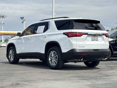 Used 2023 Chevrolet Traverse LT FWD image 7