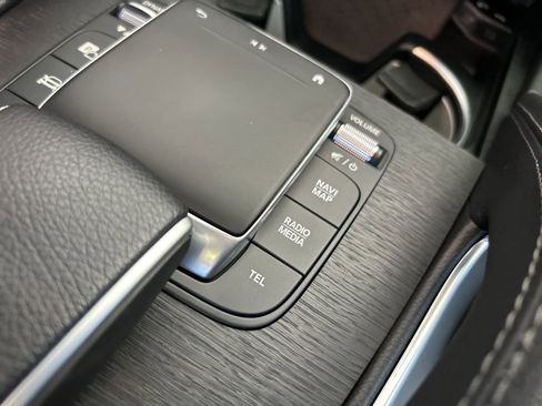 Used 2023 Mercedes-Benz GLS 450 4MATIC w/ AMG Line Exterior image 59