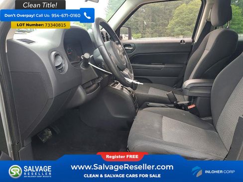 Used 2011 Jeep Patriot Latitude FWD image 9