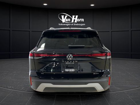 New 2026 Volkswagen Tiguan SE AWD/4WD image 6