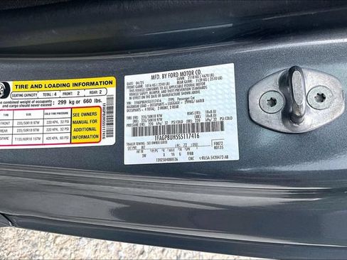Used 2025 Ford Mustang Premium RWD image 29