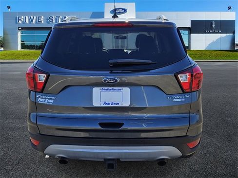 Used 2019 Ford Escape Titanium w/ U9j03 - Titanium Tow Package image 6