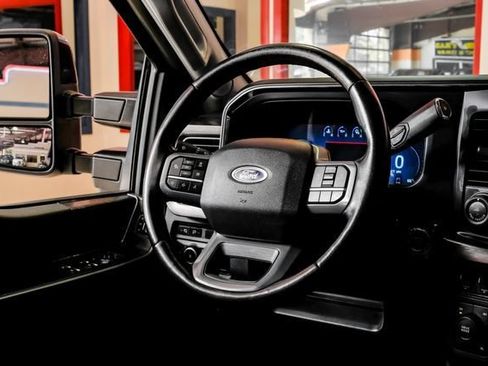Used 2023 Ford F350 Lariat w/ Lariat Ultimate Package AWD/4WD image 17
