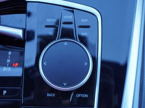 New 2025 BMW X7 xDrive40i w/ M Sport Package image 11