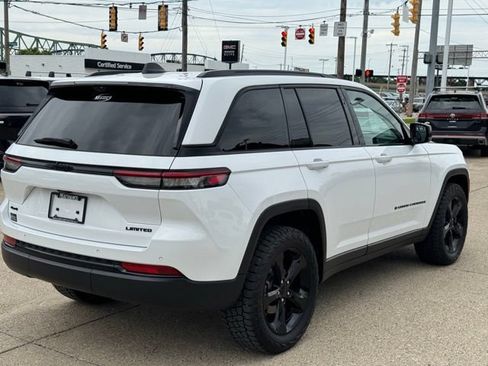 Used 2025 Jeep Grand Cherokee Limited w/ Luxury Tech Group II AWD/4WD image 6