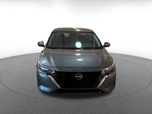 Used 2025 Nissan Sentra SV FWD image 4
