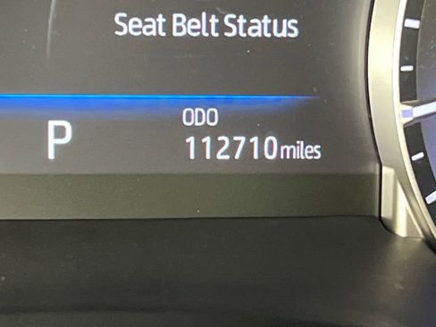 Used 2023 Toyota Highlander XLE FWD image 29
