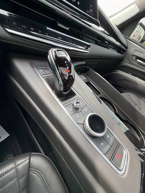 Used 2023 Cadillac Escalade V AWD/4WD image 25