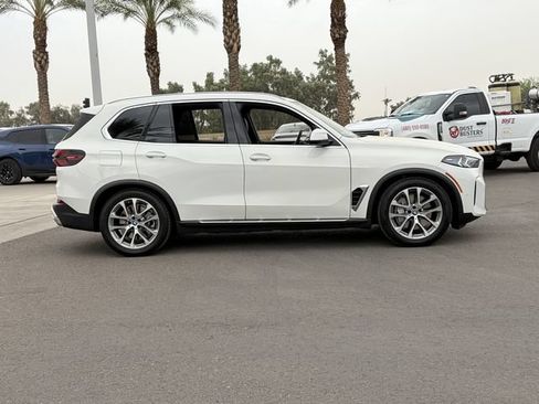 Used 2025 BMW X5 xDrive50e AWD/4WD image 5